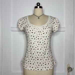 White floral tee